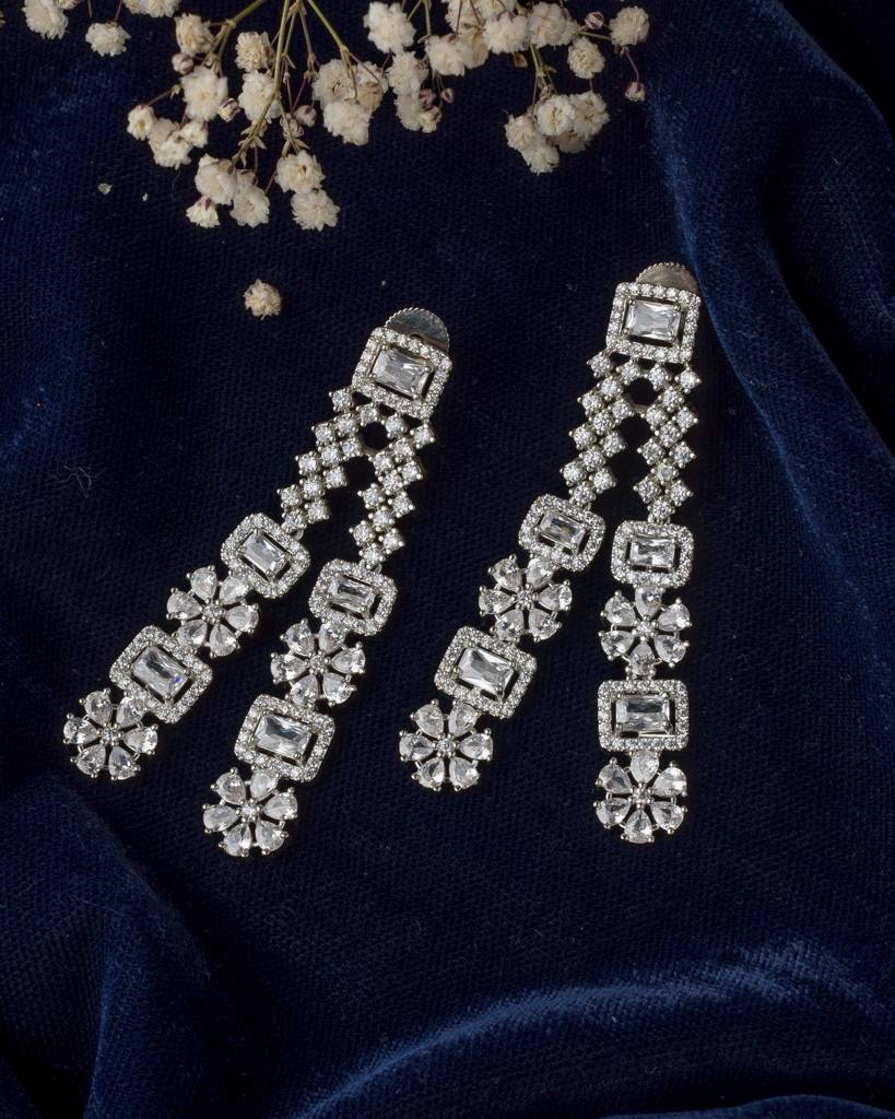 Vivinia By Vidhi Mehra Silver Plated Womens Pair Of Chandbali Earrings-Ve041 : VE041