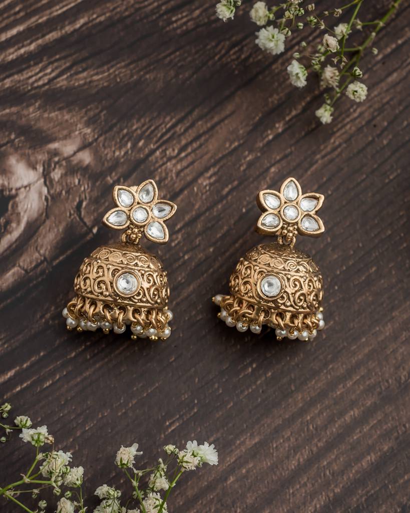 Vivinia By Vidhi Mehra Ismaarh 2.0 Gold/White Womens Pair Of Jhumka Earrings-Ve1000 : VE1000