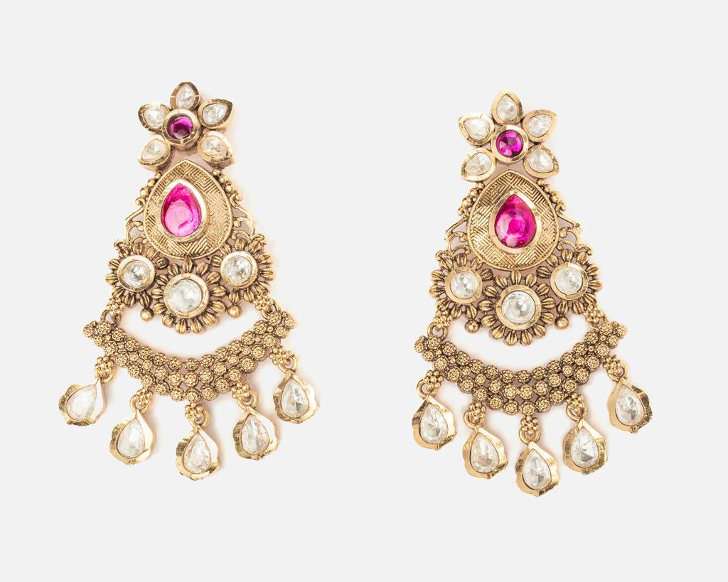 Vivinia By Vidhi Mehra Ismaarh 2.0 Gold/Pink Womens Pair Of Chandbali Earrings-Ve1003 : VE1003