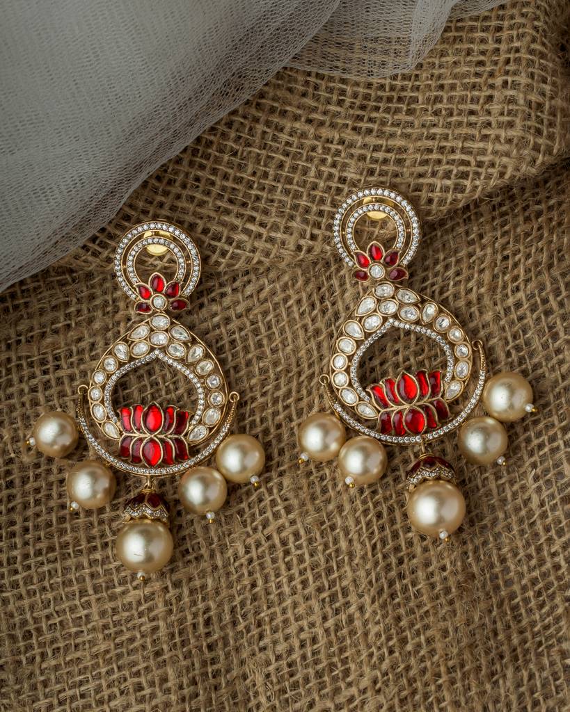 Vivinia By Vidhi Mehra Gold Plated Red Womens Synthetic Stone Pair Of Earrings-Ve1050 : VE1050