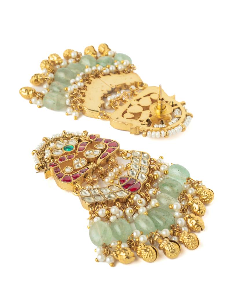 Vivinia By Vidhi Mehra Gold Plated Green Womens Synthetic Stone Pair Of Earrings-Ve1052 : VE1052