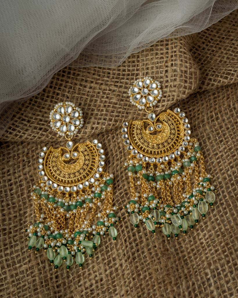 Vivinia By Vidhi Mehra Gold Plated Green Womens Synthetic Stone Pair Of Earrings-Ve1091 : VE1091