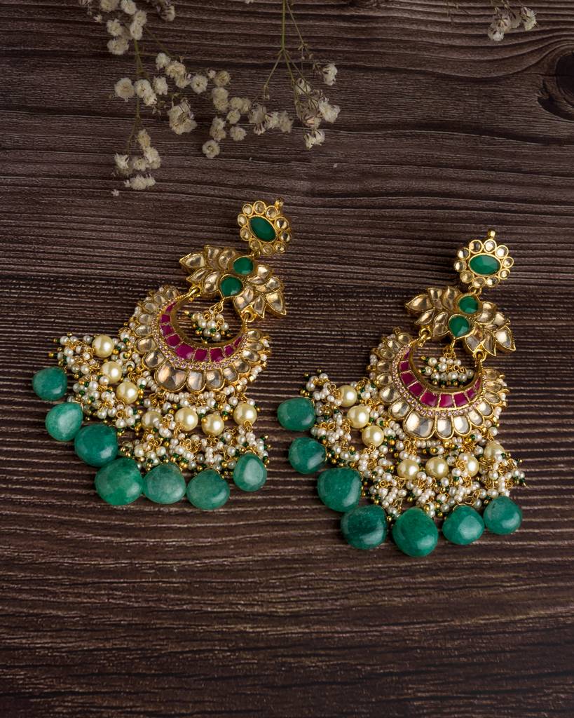 Vivinia By Vidhi Mehra Gold Plated Green Womens Pair Of Dangler Earrings-Ve1095 : VE1095