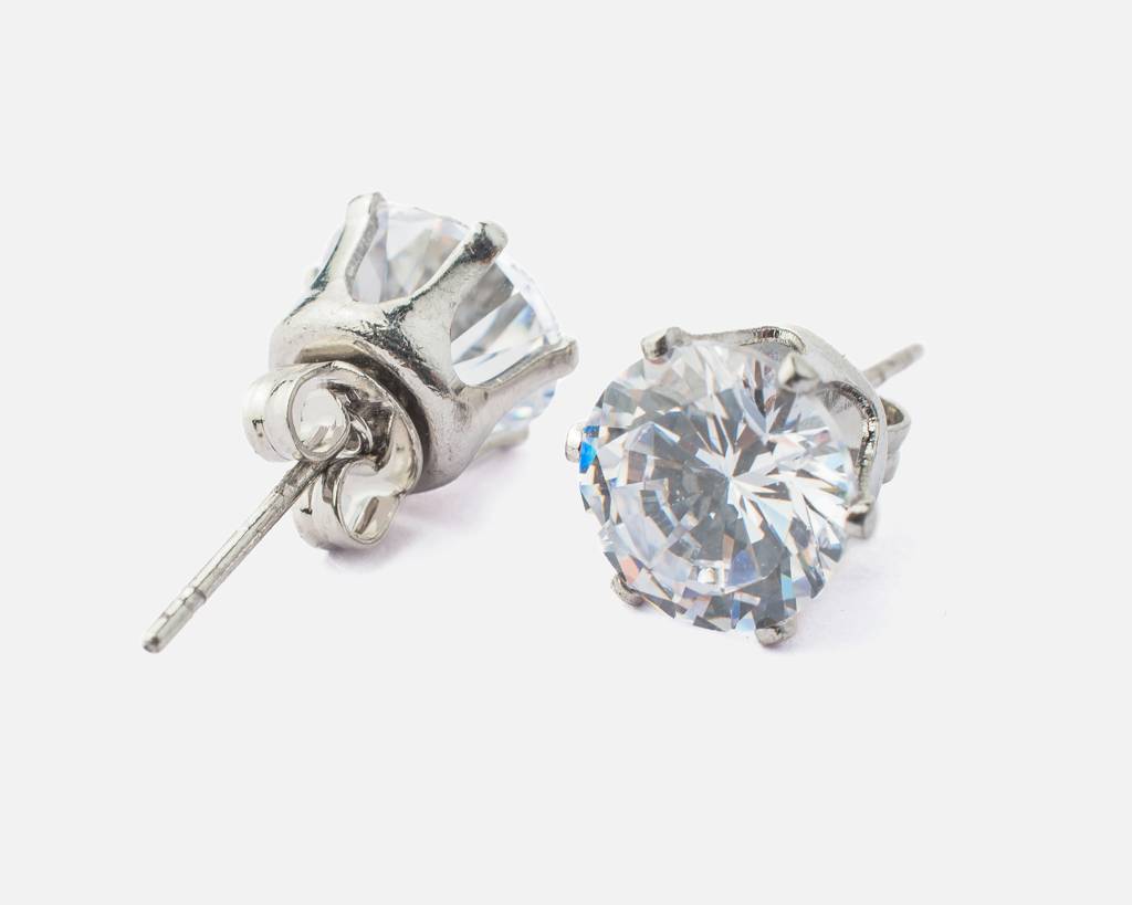 Vivinia By Vidhi Mehra Zia Silver Plated Womens Zircon Pair Of Earrings -Ve485 : VE485
