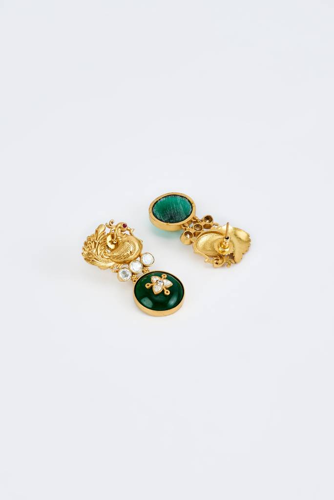Vivinia By Vidhi Mehra Burgundy Gold Plated Green Womens Kundan, Polki Pair Of Dangler Earrings (Freesize)-Ve858 : VE858