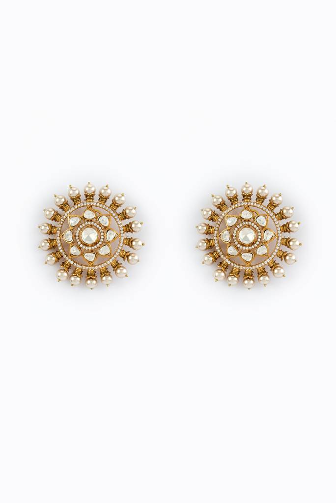 Vivinia By Vidhi Mehra Saadgi Gold Plated Womens Pearl Pair Of Stud Earrings (Freesize)-Ve865 : VE865