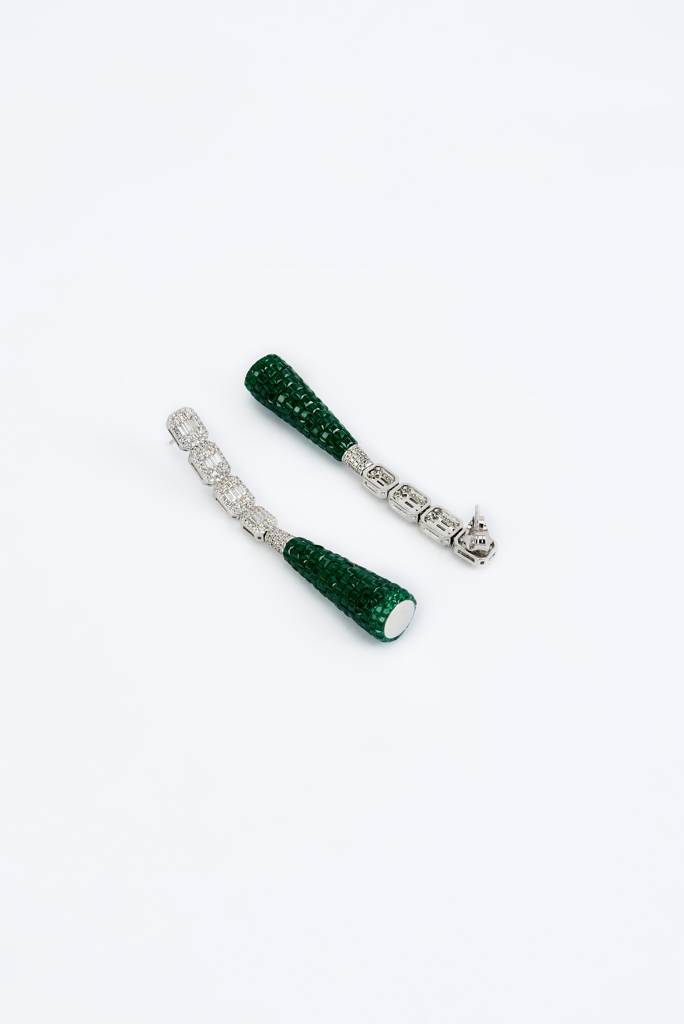 Vivinia By Vidhi Mehra Zia Silver Plated Green Womens Zircon Pair Of Dangler Earrings (Freesize)-Ve870 : VE870