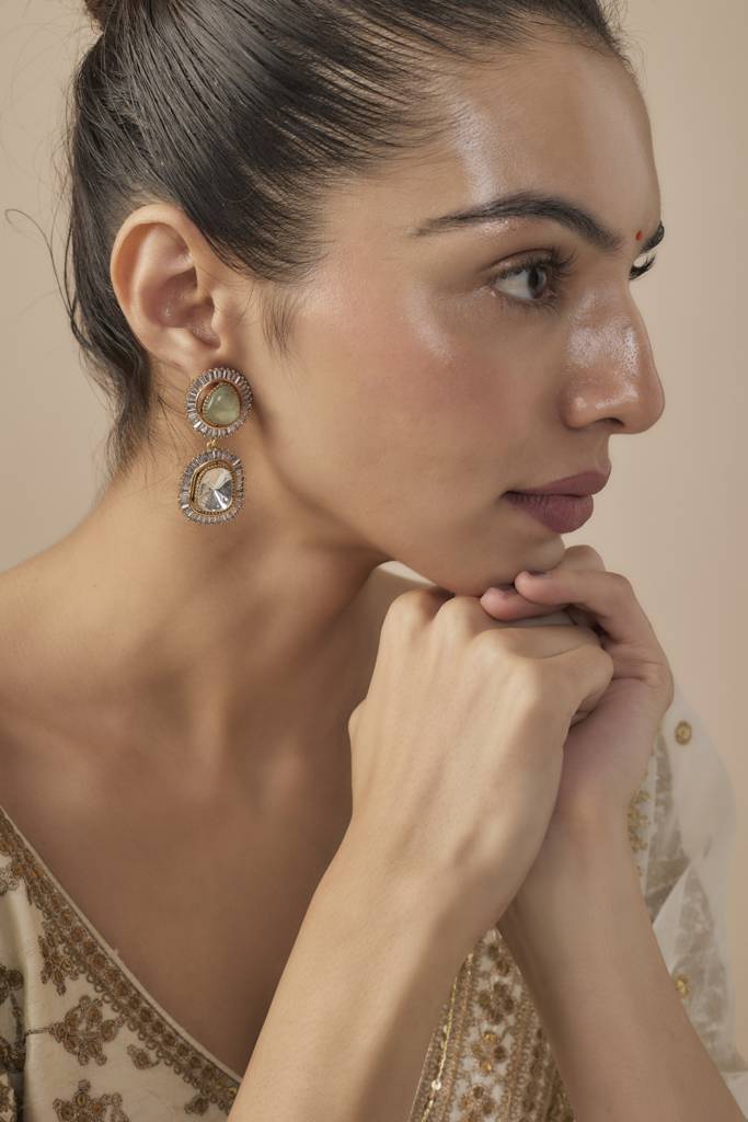 Vivinia By Vidhi Mehra Burgundy Gold Plated Green Womens Kundan, Polki Pair Of Dangler Earrings (Freesize)-Ve872 : VE872