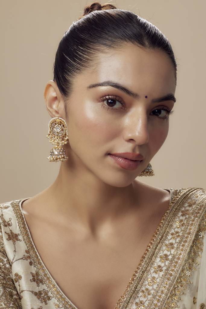 Vivinia By Vidhi Mehra Saadgi Gold Plated Womens Kundan, Polki Pair Of Dangler Earrings (Freesize)-Ve876 : VE876
