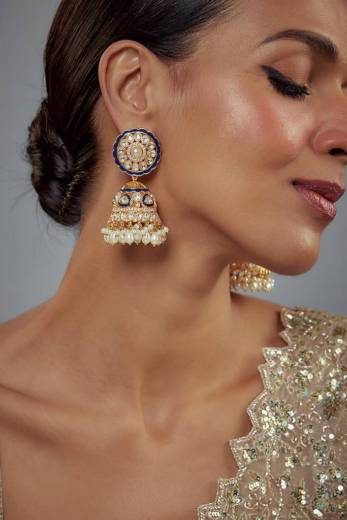 Vivinia By Vidhi Mehra Saadgi Gold Plated Black Kundan, Polki Womens Pair Of Jhumkas Earrings (Freesize)-Ve906 : VE906