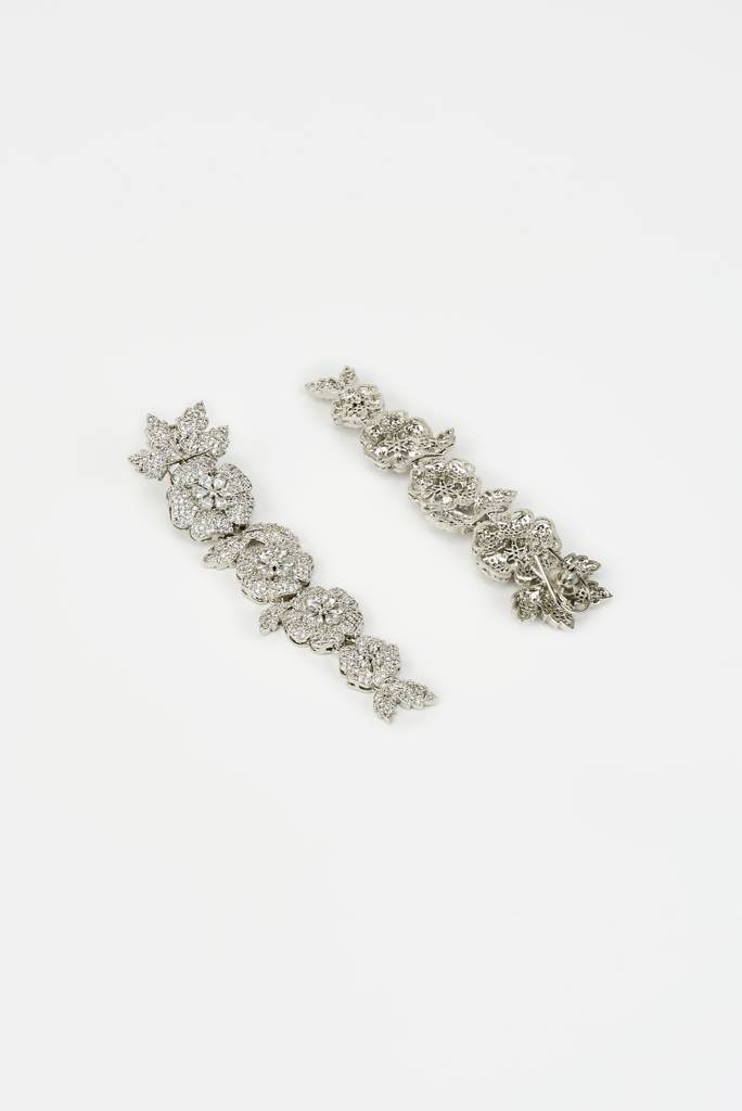 Vivinia By Vidhi Mehra Zia Silver Plated Zircon Womens Pair Of Danglers Earrings -Ve922 : VE922