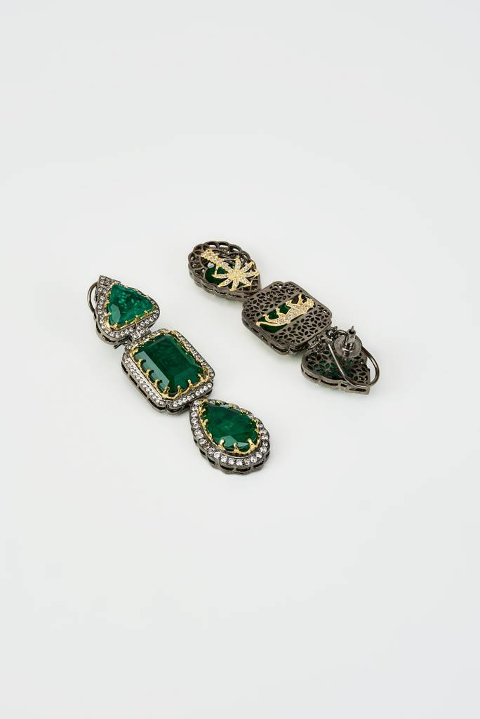 Vivinia By Vidhi Mehra Florence Silver Plated Green Zircon Womens Pair Of Danglers Earrings -Ve926 : VE926