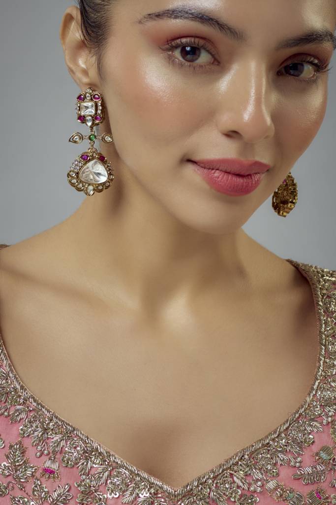 Vivinia By Vidhi Mehra Florence Gold Plated Multi Zircon Womens Pair Of Danglers Earrings -Ve932 : VE932