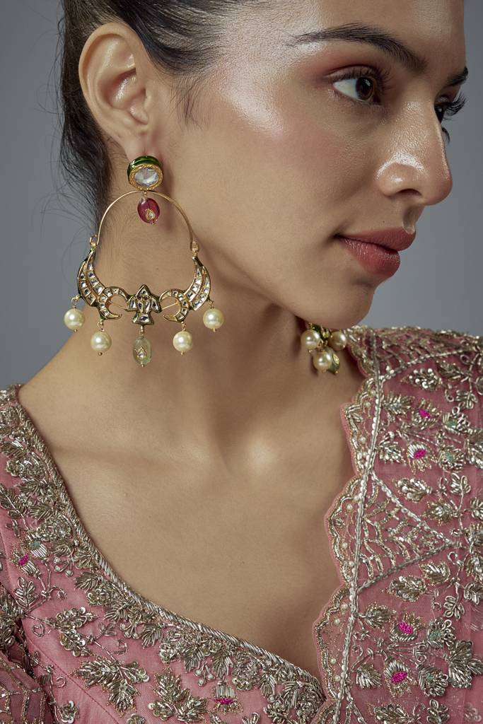 Vivinia By Vidhi Mehra Saadgi Gold Plated Multi Kundan, Polki Womens Pair Of Danglers Earrings -Ve957 : VE957