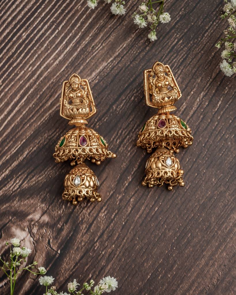 Vivinia By Vidhi Mehra Ismaarh 2.0 Gold Womens Pair Of Jhumka Earrings-Ve995 : VE995