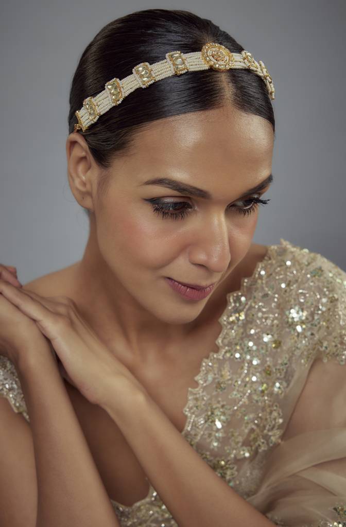 Vivinia By Vidhi Mehra Saadgi Gold Plated White Kundan, Polki Womens Maathapatti -Vh193 : VH193