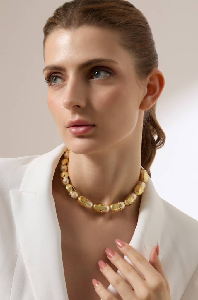 Ysolde Necklace : VIVNK0049