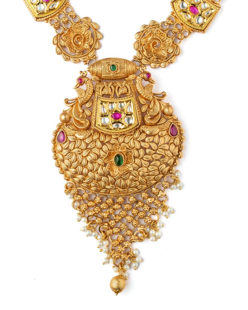 Vivinia By Vidhi Mehra Gold Plated Womens Kundan, Polki Necklace Set With Pair Of Earrings-Vn034 : VN034