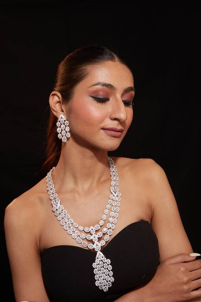 Gold Plated Kundan Studded With Green Beads Drop Choker Necklace & Dangle Earrings Set : VN057