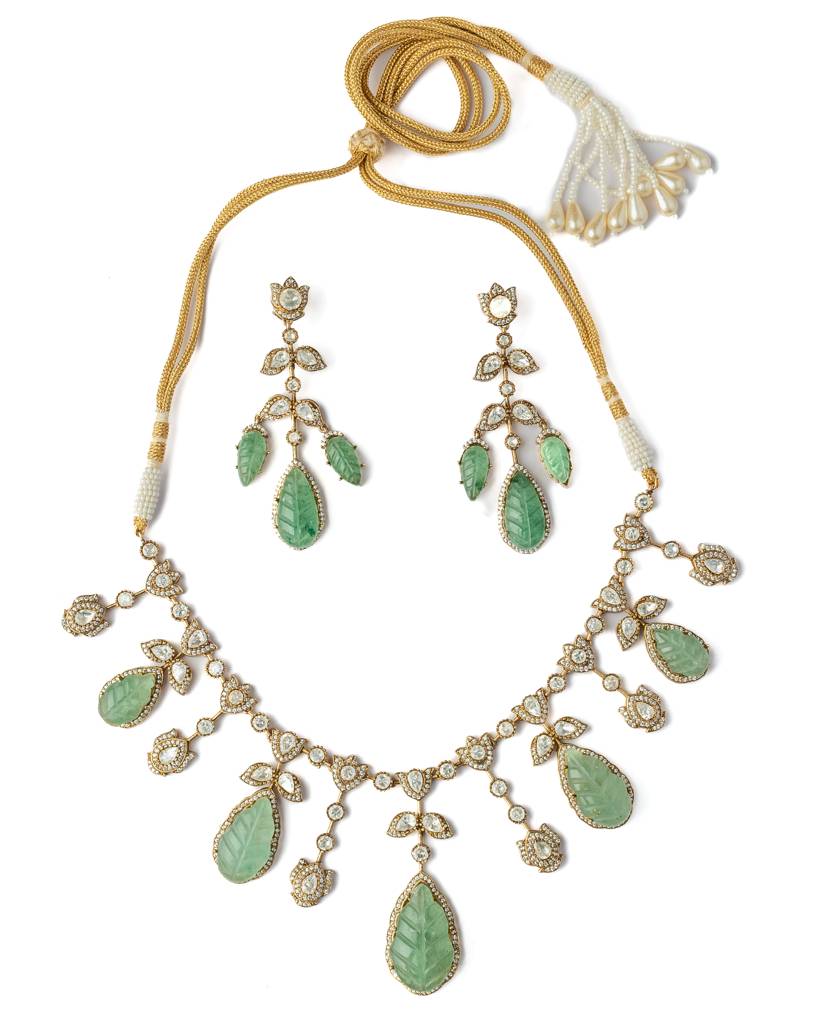 Vivinia By Vidhi Mehra Gold Plated Green Womens Synthetic Stone Necklace Set With Pair Of Earrings-Vn1001 : VN1001
