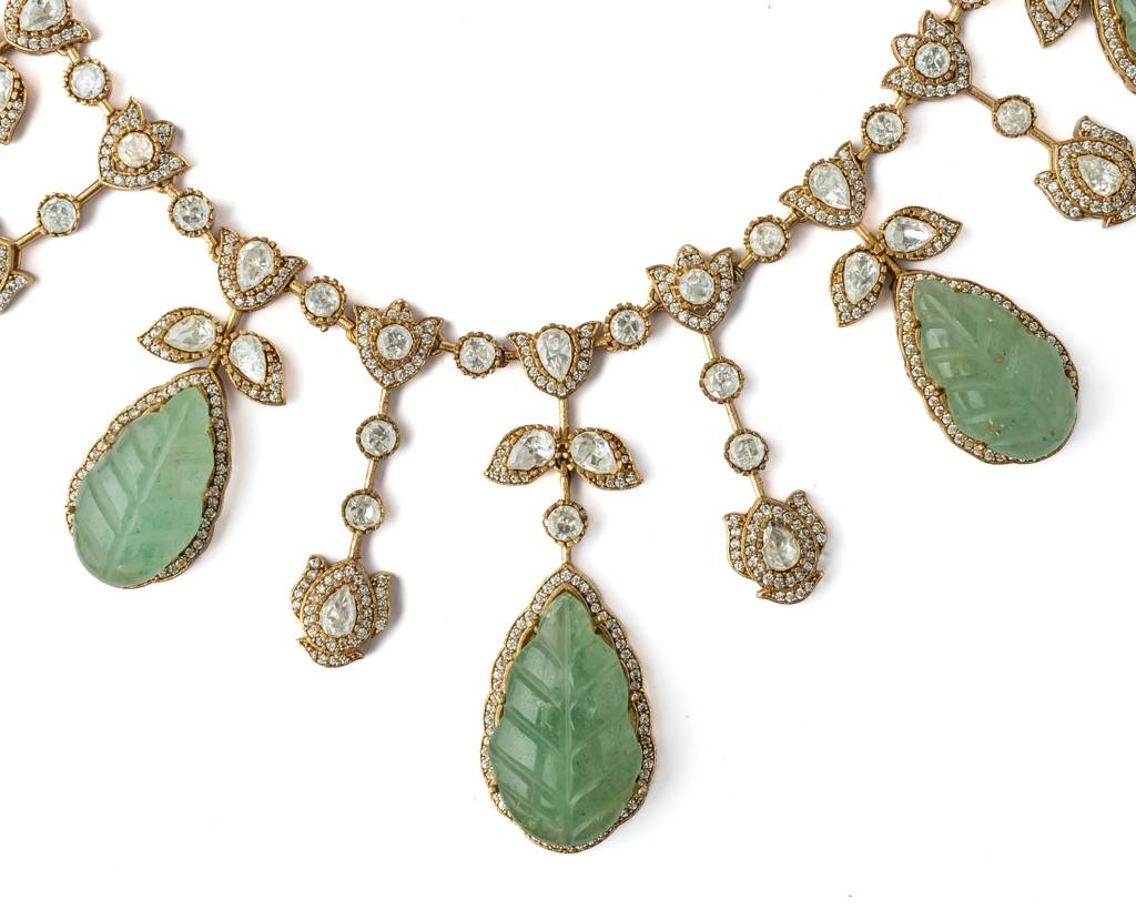 Vivinia By Vidhi Mehra Gold Plated Green Womens Synthetic Stone Necklace Set With Pair Of Earrings-Vn1001 : VN1001