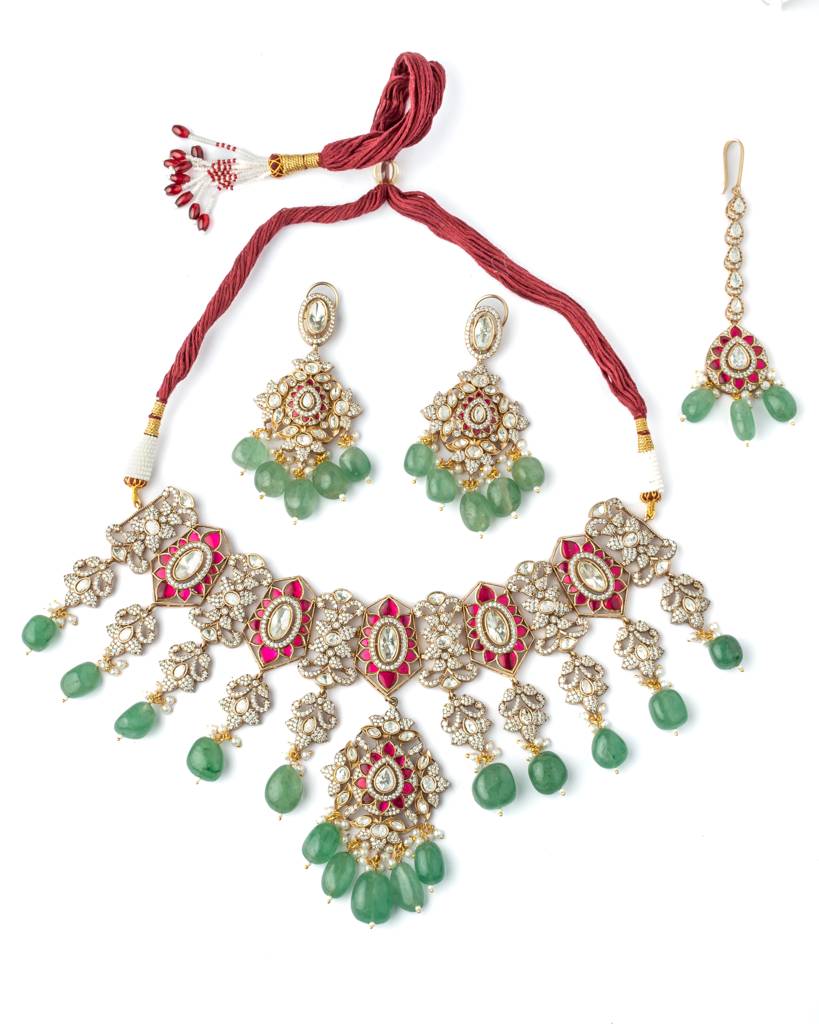 Vivinia By Vidhi Mehra Gold Plated Multicolored Womens Kundan, Polki Necklace Set With Pair Of Earrings & Maangtikka- : VN1004