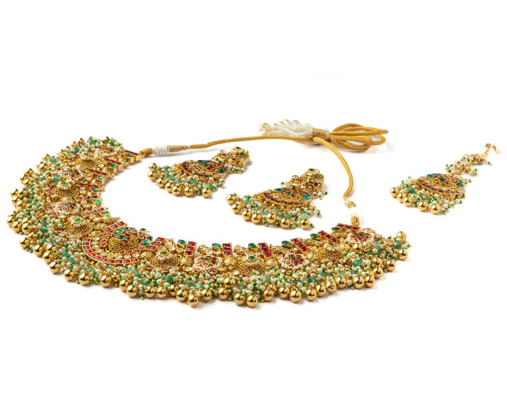Vivinia By Vidhi Mehra Gold Plated Pink Womens Synthetic Stone Necklace Set With Pair Of Earrings & Maangtikka-Vn1008 : VN1008