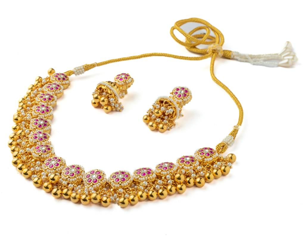 Vivinia By Vidhi Mehra Gold Plated Pink Womens Synthetic Stone Necklace Set With Pair Of Earrings-Vn1010 : VN1010