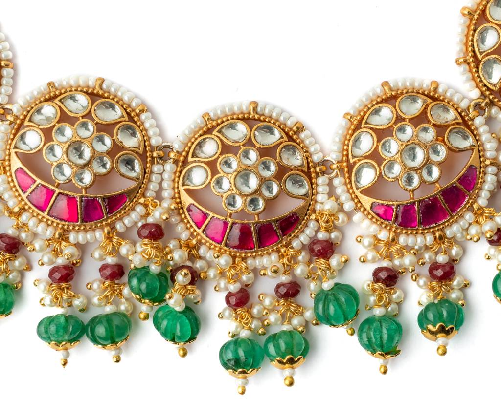 Vivinia By Vidhi Mehra Gold Plated Multicolored Womens Kundan, Polki Necklace Set With Pair Of Earrings-Vn1028 : VN1028