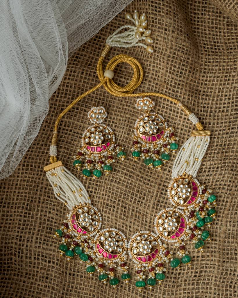 Vivinia By Vidhi Mehra Gold Plated Multicolored Womens Kundan, Polki Necklace Set With Pair Of Earrings-Vn1028 : VN1028
