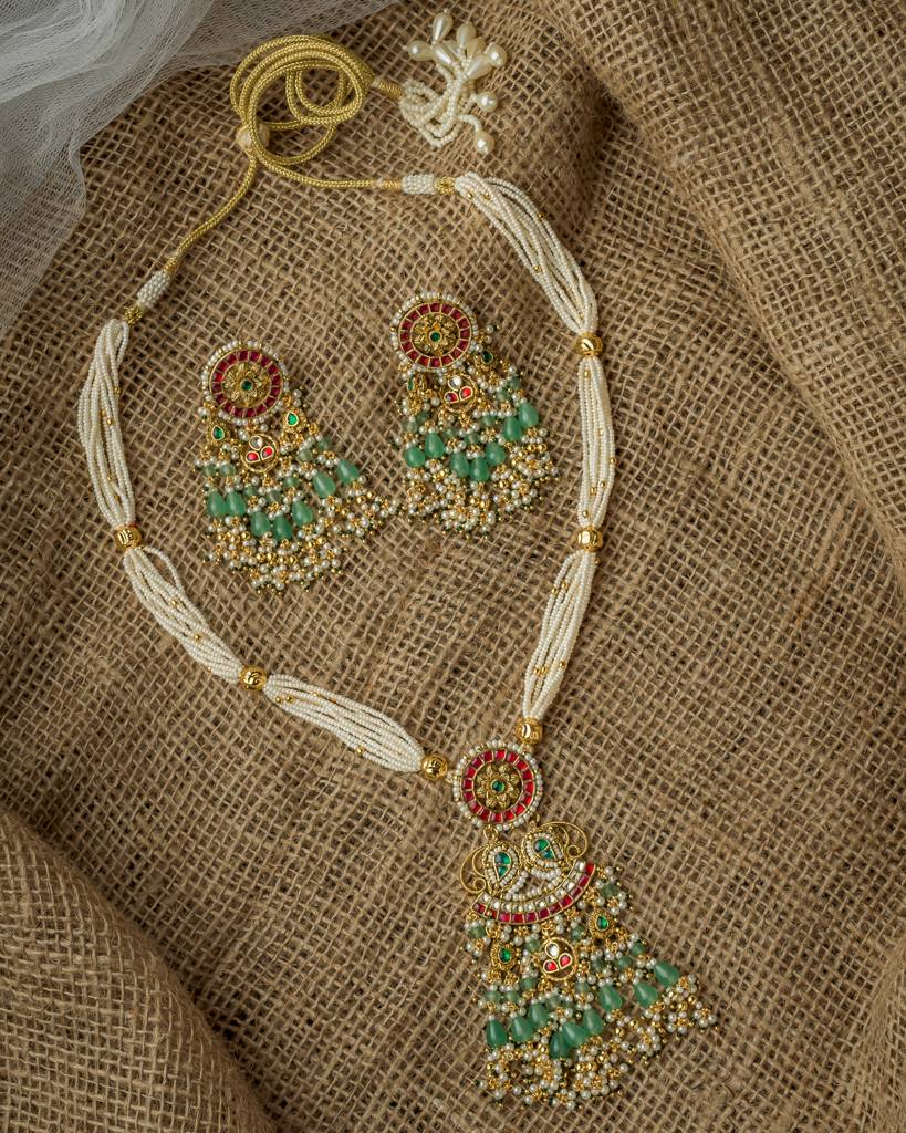 Vivinia By Vidhi Mehra Gold Plated Green Womens Kundan, Polki Necklace Set With Pair Of Earrings-Vn1032 : VN1032