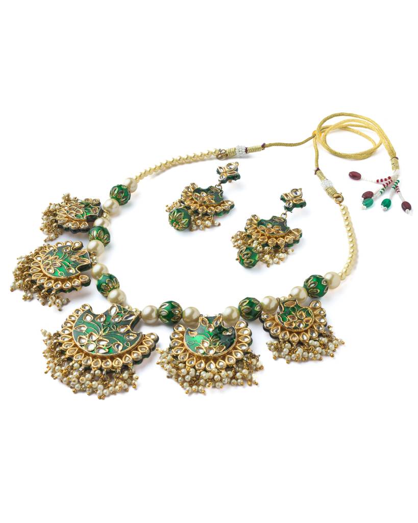 Vivinia By Vidhi Mehra Gold Plated Green Womens Short Necklace Set With Pair Of Earrings-Vn1054 : VN1054