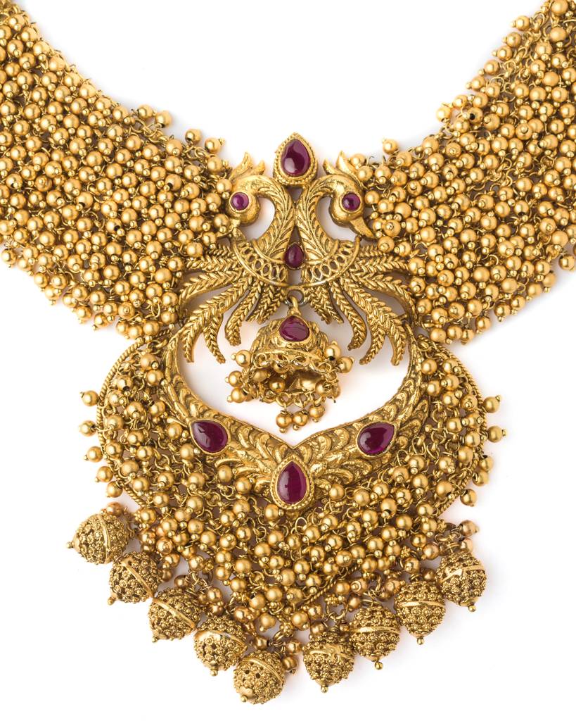 Vivinia By Vidhi Mehra Gold Plated Womens Long Necklace Set-Vn1068 : VN1068
