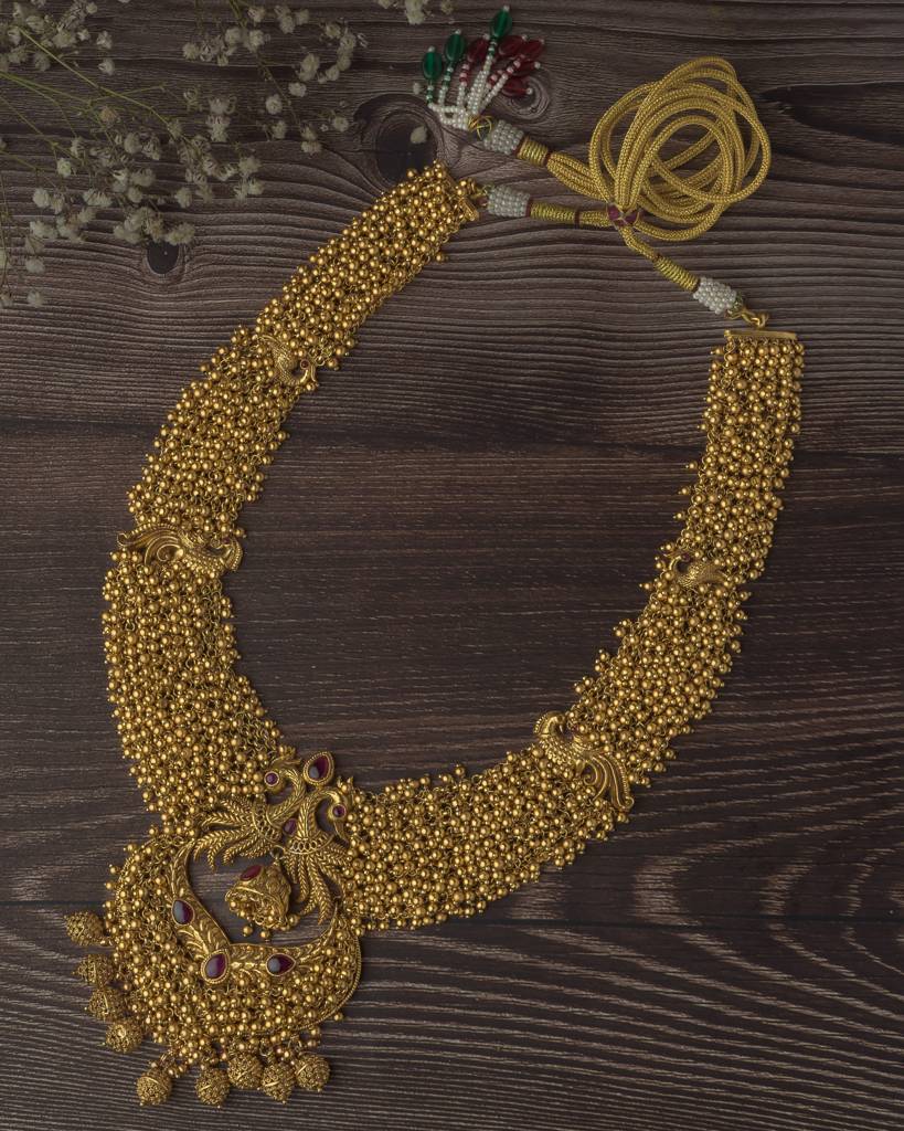 Vivinia By Vidhi Mehra Gold Plated Womens Long Necklace Set-Vn1068 : VN1068