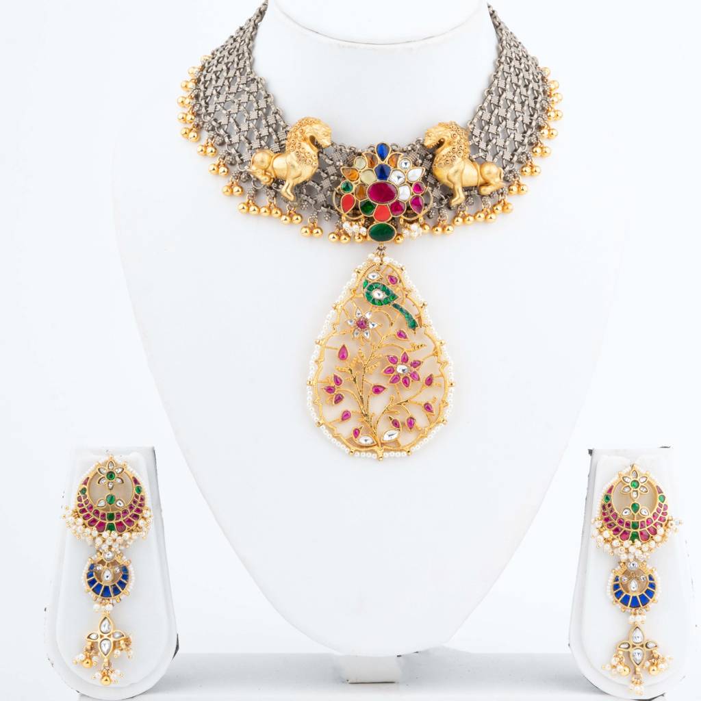 Kundan Studded With Beads Drop Long Necklace & Dangle Earrings Set : VN230