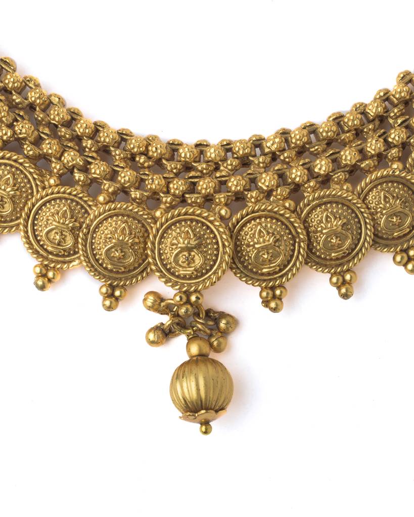 Vivinia By Vidhi Mehra Gold Plated Red Womens Choker Necklace Set With Pair Of Earrings-Vn300 : VN300