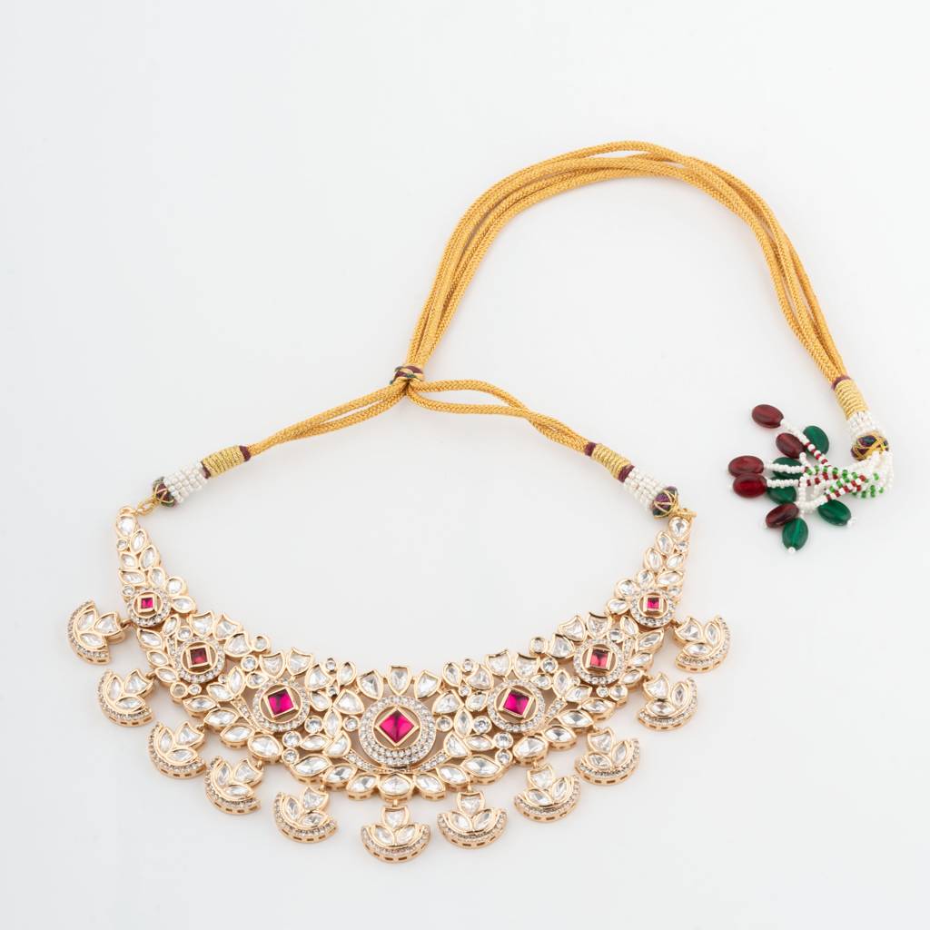 Kundan With Synthetic Stone Choker Necklace Set : VN364