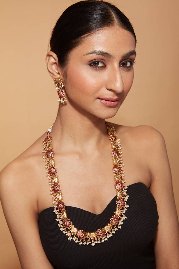 Gold Plated Floral With Animal Design Long Necklace & Dangle Earring Set : VN408