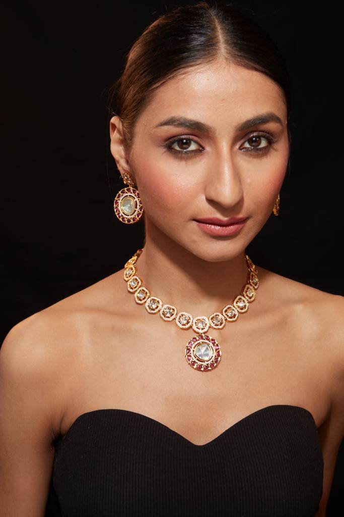 Gold Plated Kundan With Onyx Choker Necklace & Earrings Set : VN411