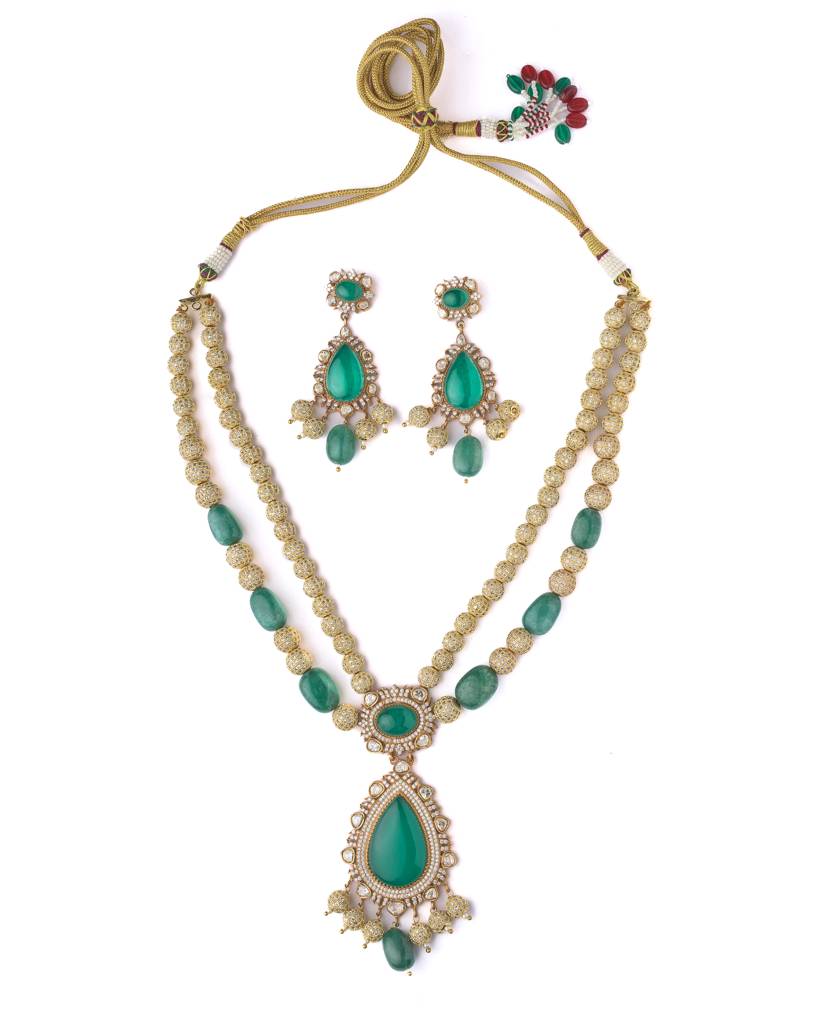 Vivinia By Vidhi Mehra Gold Plated Green Womens Short Necklace Set With Pair Of Earrings-Vn457 : VN457
