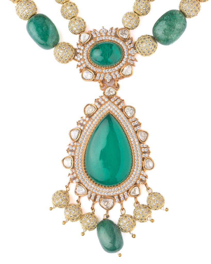 Vivinia By Vidhi Mehra Gold Plated Green Womens Short Necklace Set With Pair Of Earrings-Vn457 : VN457