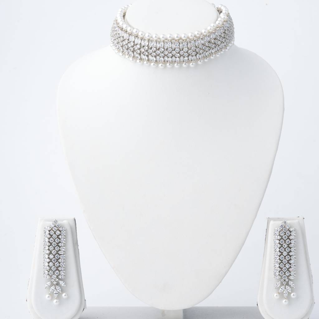 Silver Finished Zircon Necklace Set : VN726