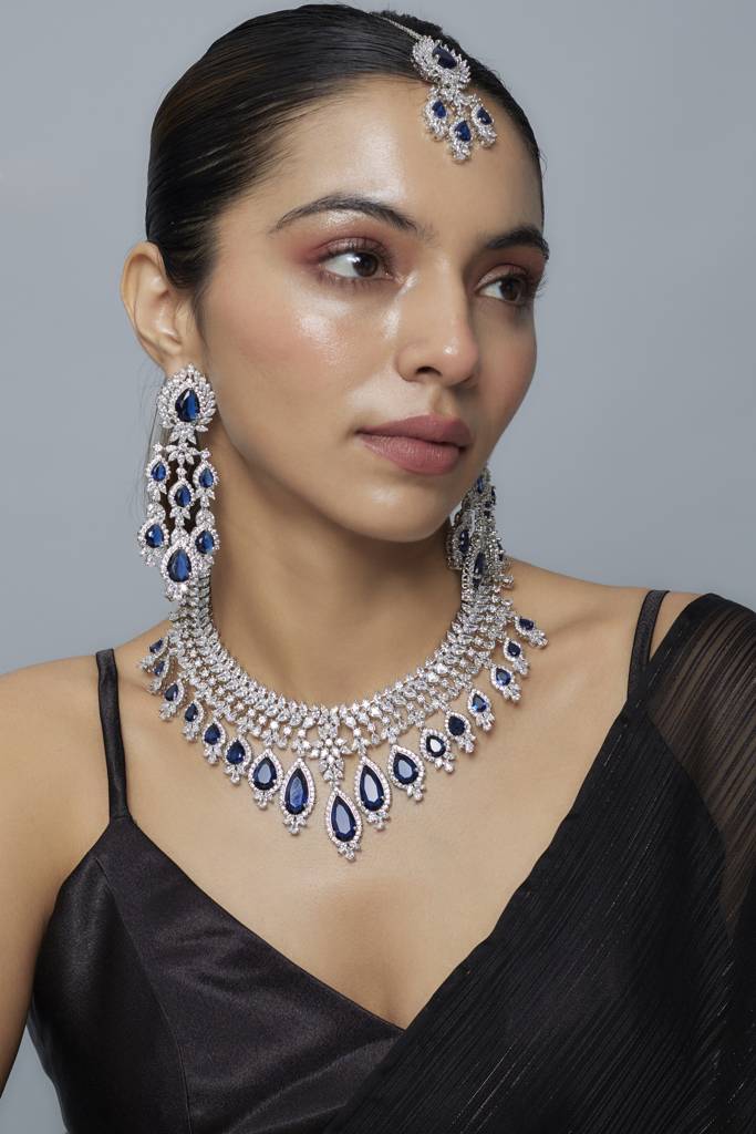 Vivinia By Vidhi Mehra Zia Silver Plated Blue Womens Zircon Short Necklace Set With Pair Of Dangler Earrings & Maangti : VN790