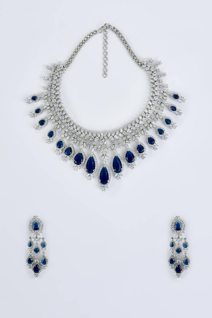Vivinia By Vidhi Mehra Zia Silver Plated Blue Womens Zircon Short Necklace Set With Pair Of Dangler Earrings & Maangti : VN790