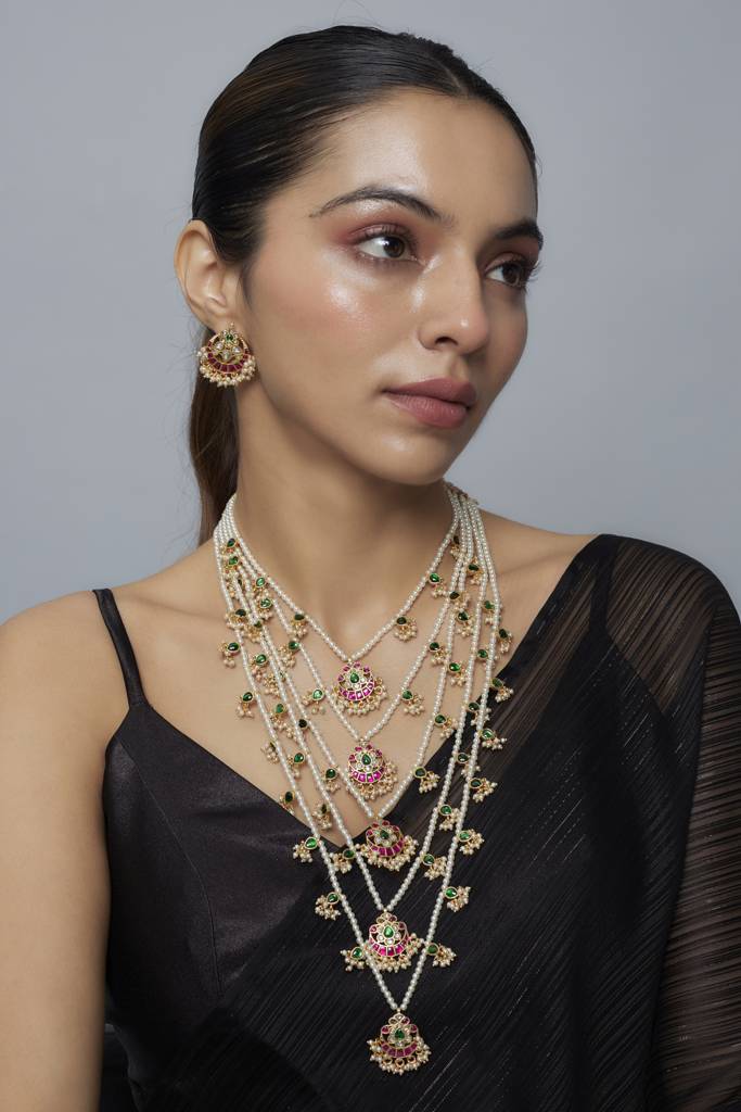 Vivinia By Vidhi Mehra Saadgi Gold Plated White Womens Kundan, Polki Long Necklace Set With Pair Of Earrings -Vn799 : VN799