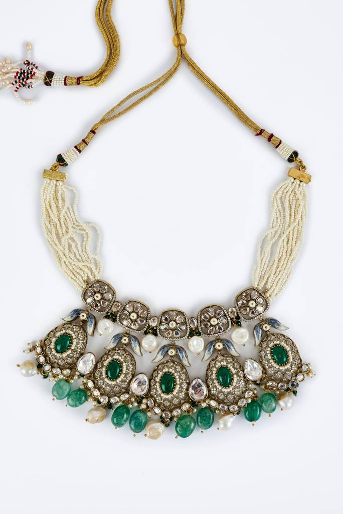 Vivinia By Vidhi Mehra Florence Gold Plated Green Womens Kundan, Polki Short Necklace Set With Pair Of Earrings -Vn812 : VN812