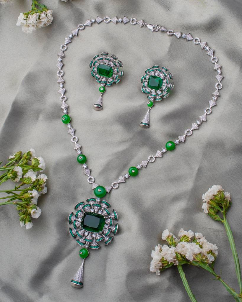 Vivinia By Vidhi Mehra Zia Silver Plated Green Womens Zircon Long Necklace Set With Pair Of Earrings -Vn814 : VN814