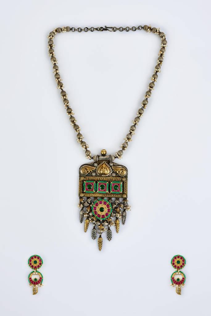 Vivinia By Vidhi Mehra Morpankh Silver Plated Multi Womens Kundan, Polki Long Necklace Set With Pair Of Earrings -Vn826 : VN826