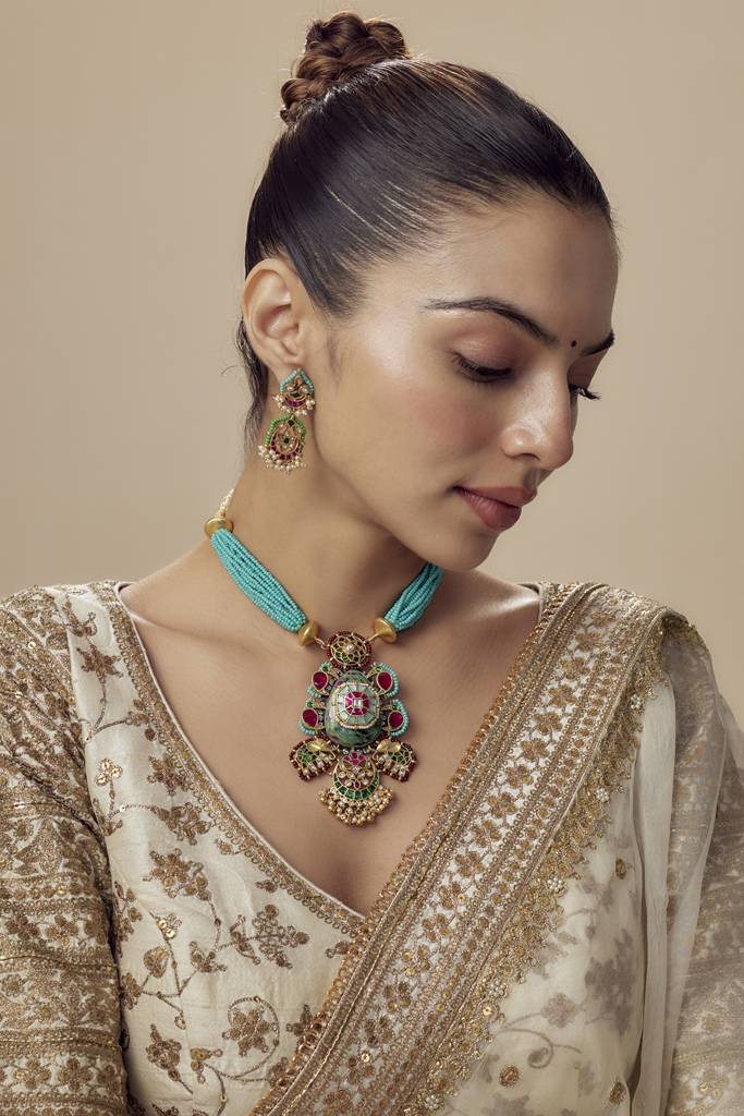 Vivinia By Vidhi Mehra Morpankh Multi Womens Beaded Short Necklace Set With Pair Of Earrings -Vn837 : VN837
