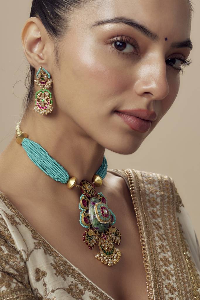 Vivinia By Vidhi Mehra Morpankh Multi Womens Beaded Short Necklace Set With Pair Of Earrings -Vn837 : VN837